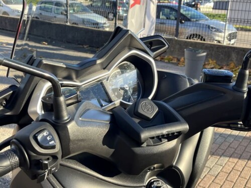 Yamaha X-Max 300 - immagine 10