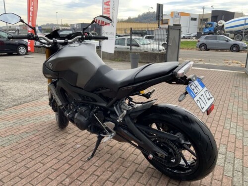 Yamaha MT-09 - immagine 4