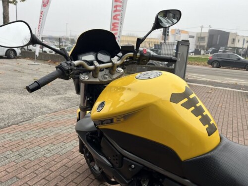 Yamaha XJ6 - immagine 8