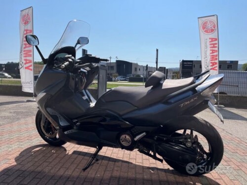 Yamaha T Max - immagine 12