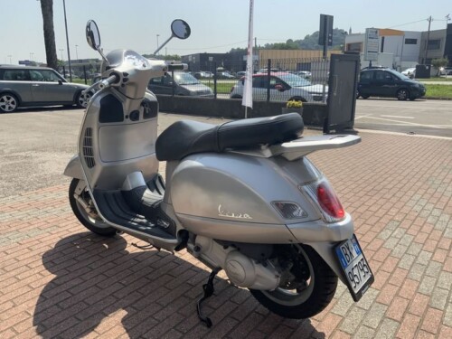 Vespa 200 L - immagine 6