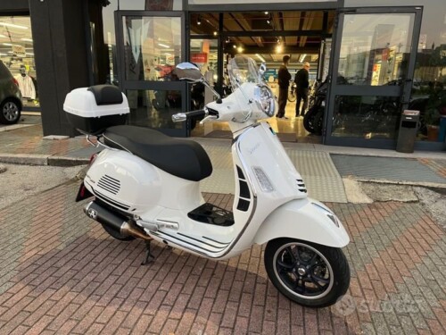 Vespa 300 GTS hpe - immagine 8