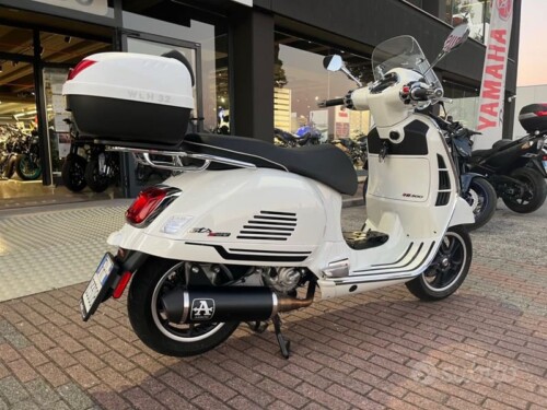 Vespa 300 GTS hpe - immagine 6