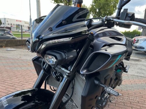 Yamaha MT-10 - immagine 10