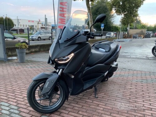 Yamaha X-Max 300 - immagine 3