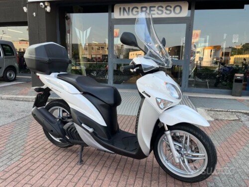 Yamaha Xenter 125 - immagine 3