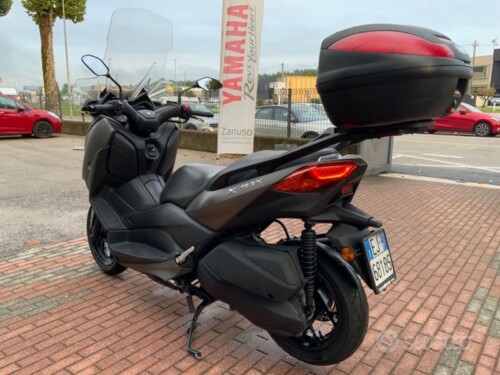 Yamaha X-Max 300 - immagine 3