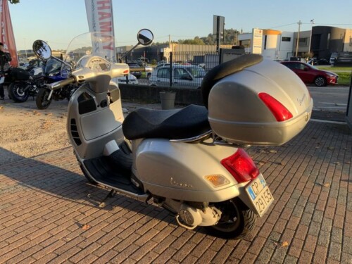 Vespa 250 GTS - immagine 3