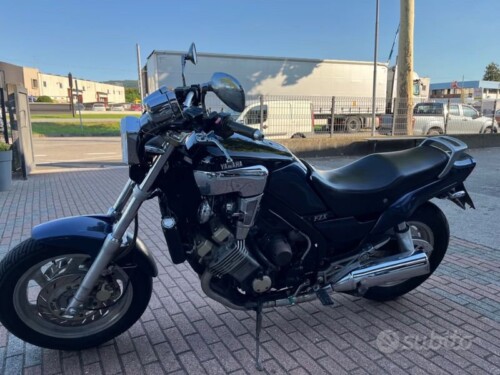 Yamaha FZX 750 - immagine 4