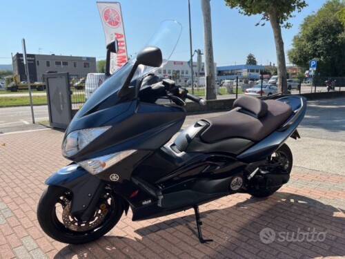 Yamaha T Max - immagine 11