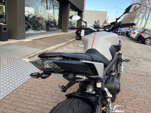 Yamaha MT-09 - immagine 7