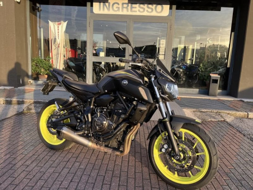 Yamaha MT-07 - immagine 2