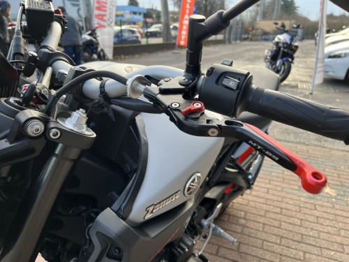 Yamaha MT-09 - immagine 13