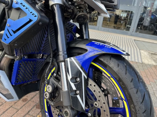 Yamaha MT-10 - immagine 6