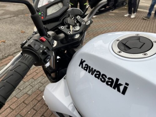 Kawasaki ER 6N - immagine 8